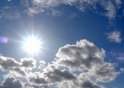 S&aacute;bado e domingo ter&atilde;o c&eacute;u claro, poucas nuvens e m&aacute;xima perto dos 30&deg;C; tempo firme favorece lazer e atividades ao ar livre na regi&atilde;o