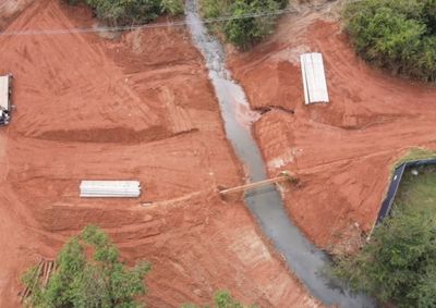 Obra em estrada rural pr&oacute;xima &agrave; Ampa promete mais seguran&ccedil;a, melhor acesso a propriedades e apoio ao escoamento da produ&ccedil;&atilde;o em Mirassol