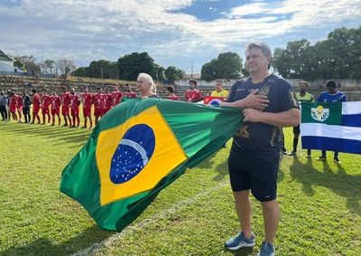 Cerim&ocirc;nia no campo do Cenir abriu a 38&ordf; edi&ccedil;&atilde;o do torneio; S&atilde;o Jos&eacute; goleia por 12 a 0 e Bela Vista estreia com vit&oacute;ria