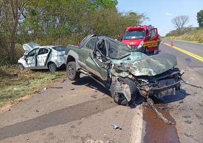 Acidente foi registrado no in&iacute;cio da tarde desta sexta-feira (18) no km 478 da SP-310, em Monte Apraz&iacute;vel; v&iacute;timas foram socorridas pelo Samu
