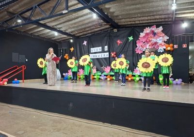 Evento realizado no Conjunto Habitacional Floriano Rissi levou apresenta&ccedil;&otilde;es, atividades educativas e integra&ccedil;&atilde;o entre escola e comunidade