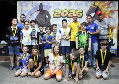 Thiago Novelli J&uacute;nior &eacute; campe&atilde;o Sub-10; Amilton Ramos e Vitor Hugo garantem p&oacute;dios; torneio arrecadou 180 litros de leite para o Fundo Social