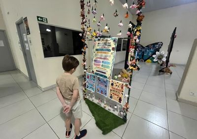 Mostra gratuita re&uacute;ne obras inspiradas na for&ccedil;a e na diversidade feminina; visita&ccedil;&atilde;o vai at&eacute; as 16h desta sexta-feira (23)