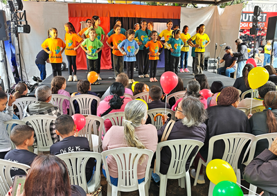 Evento reuniu cerca de 150 pessoas com apresenta&ccedil;&otilde;es culturais e a&ccedil;&otilde;es de conscientiza&ccedil;&atilde;o sobre os direitos de crian&ccedil;as e adolescentes.