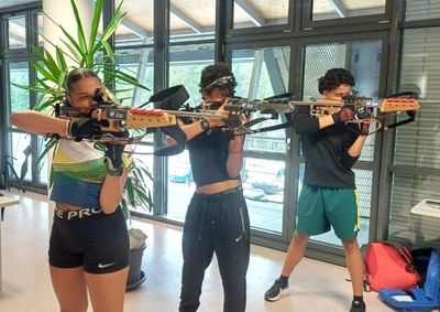 Treinadora acompanhou tr&ecirc;s atletas brasileiros em acampamento internacional de biathlon em Antholz, sede ol&iacute;mpica dos Jogos de Inverno de 2026.
