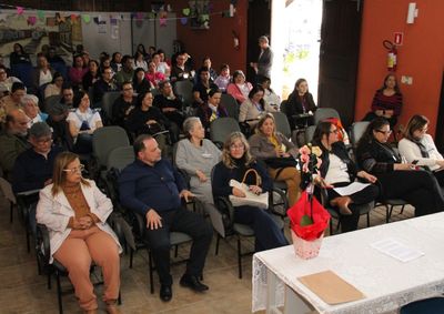 Evento realizado na Esta&ccedil;&atilde;o Educa&ccedil;&atilde;o elegeu delegados de Mogi Mirim e aprovou diretrizes que seguem para a etapa macrorregional.

