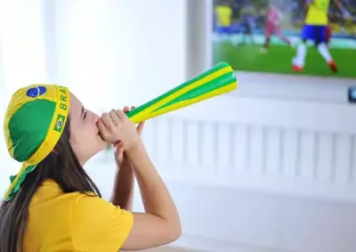 Globo, SBT, SporTV, Caz&eacute;TV e plataformas de streaming est&atilde;o entre as op&ccedil;&otilde;es para acompanhar os 104 jogos do Mundial

