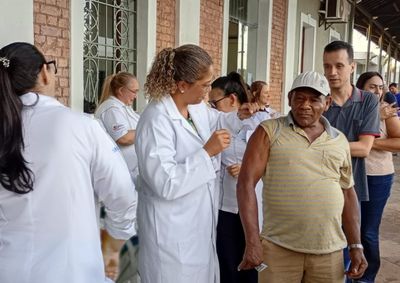 Campanha foi realizada pela Secretaria da Sa&uacute;de entre as 16h00 e 20h00; dedica&ccedil;&atilde;o e profissionalismo da equipe


