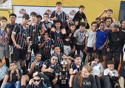 Na disputa pelo terceiro lugar, o S&atilde;o Paulo "B" levou a melhor sobre o Mirim Craques em um confronto equilibrado