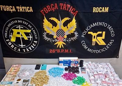 A&ccedil;&atilde;o come&ccedil;ou ap&oacute;s persegui&ccedil;&atilde;o a motociclista suspeito de realizar entregas de entorpecentes e terminou com apreens&atilde;o de drogas e dinheiro.

