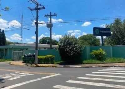 Atualmente, a f&aacute;brica emprega quase 170 pessoas, al&eacute;m de prestadores de servi&ccedil;o; deputado Barros Munhoz promete ajuda

