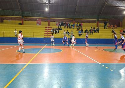 Projeto Social do Tucura representa Mogi Mirim em dois jogos e enfrenta Mogi Gua&ccedil;u e Jacutinga pela etapa da Associa&ccedil;&atilde;o Desportiva Regional.

