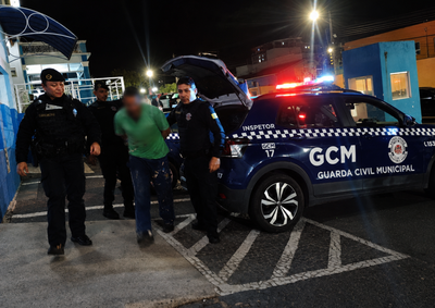 &nbsp;Suspeito foi localizado pela GCM ap&oacute;s den&uacute;ncia e reconhecimento feito por representante de empresa de telefonia; segundo envolvido fugiu.