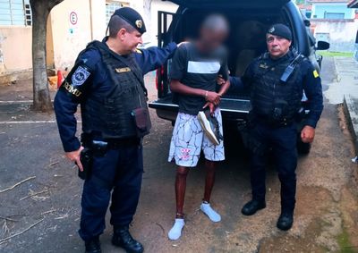 A&ccedil;&atilde;o da ROMU come&ccedil;ou ap&oacute;s pedido de socorro por viol&ecirc;ncia dom&eacute;stica e terminou com pris&atilde;o em flagrante por tr&aacute;fico de drogas e amea&ccedil;a.

