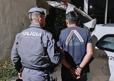V&iacute;tima foi localizada ilesa ap&oacute;s opera&ccedil;&atilde;o das pol&iacute;cias Militar e Civil; suspeito foi preso em flagrante na noite de domingo (26)

