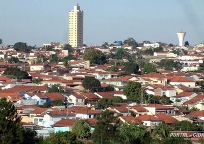 M&aacute;ximas chegam aos 29&deg;C antes da virada no tempo; chuva deve atingir a cidade na sexta e no s&aacute;bado, com queda nos term&ocirc;metros

