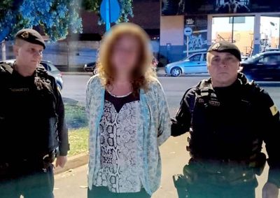 Suspeita procurou abrigo em casa de passagem, apresentou informa&ccedil;&otilde;es contradit&oacute;rias e teve mandado de recaptura confirmado pela Pol&iacute;cia Civil.

