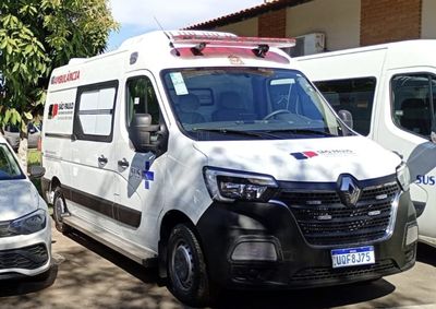 Renault Master avaliada em R$ 270 mil foi cedida pelo Governo Tarc&iacute;sio de Freitas ap&oacute;s acordo com o prefeito Paulo Silva

