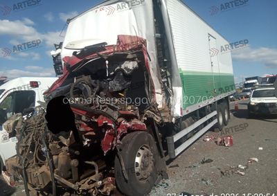 Colis&atilde;o ocorreu na tarde de quinta-feira (27), em Mogi Gua&ccedil;u; ambul&acirc;ncia de S&atilde;o Jo&atilde;o da Boa Vista estava entre os quatro ve&iacute;culos envolvidos

