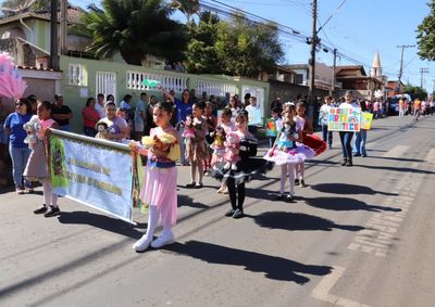 Programa&ccedil;&atilde;o come&ccedil;a neste domingo (30), no distrito, e continua em 7 de setembro, com solenidade e desfile na regi&atilde;o central.