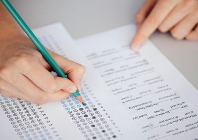 Processo seletivo oferece oportunidades em diferentes n&iacute;veis de escolaridade, com sal&aacute;rios de at&eacute; R$ 4,5 mil; inscri&ccedil;&otilde;es v&atilde;o at&eacute; 15 de outubro