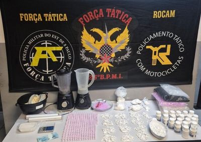 For&ccedil;a T&aacute;tica apreendeu 847 microtubos com coca&iacute;na e outros materiais usados no preparo e acondicionamento de drogas no Jardim Su&eacute;cia I