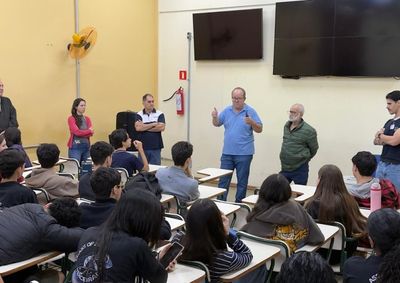 Projeto apresenta cursos, laborat&oacute;rios e oportunidades de forma&ccedil;&atilde;o tecnol&oacute;gica a estudantes da rede estadual

