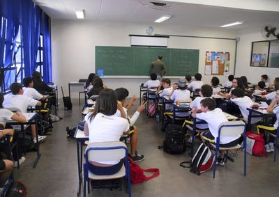 Cadastro para novos alunos vai at&eacute; 18 de setembro e pode ser feito pela internet, em escolas estaduais ou no Poupatempo.

