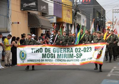 Programa&ccedil;&atilde;o come&ccedil;a &agrave;s 8h, na Pra&ccedil;a Rui Barbosa, e desfile c&iacute;vico-militar percorre a Rua Chico Ven&acirc;ncio a partir das 8h30

