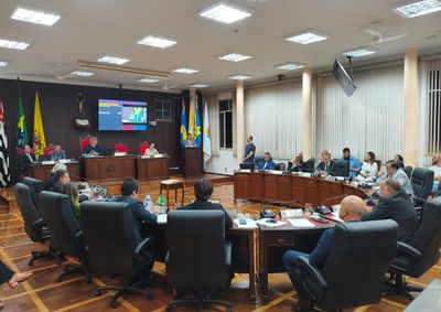 Dia do Evang&eacute;lico ser&aacute; celebrado em 17 de agosto e poder&aacute; valer j&aacute; em 2027; entidades comerciais se posicionaram contra a cria&ccedil;&atilde;o do feriado

