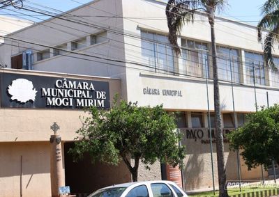 Proposta cria o Dia do Evang&eacute;lico em 17 de agosto; ACIMM questiona impactos econ&ocirc;micos e cobra debate antes da vota&ccedil;&atilde;o

