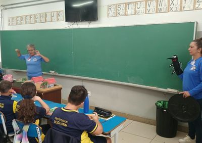 Agentes de controle de endemias ministraram palestra na Emeb &ldquo;Regina Tucci&rdquo;, no bairro da Sa&uacute;de

