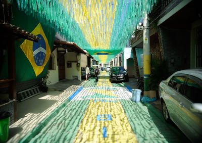 Cia alerta sobre cuidados com instala&ccedil;&otilde;es tempor&aacute;rias, decora&ccedil;&atilde;o, liga&ccedil;&otilde;es provis&oacute;rias e uso seguro da energia durante per&iacute;odo de grande movimenta&ccedil;&atilde;o.