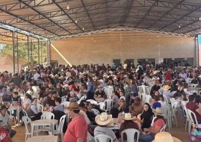 Shows, torneio de truco, cavalgada, leil&atilde;o de gado e pra&ccedil;a de alimenta&ccedil;&atilde;o movimentam o distrito entre os dias 14 e 16 de agosto.