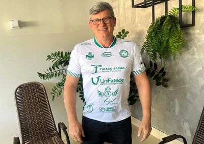 Das quadras e campos do Noroeste para a torcida ao filh&atilde;o Arthur, no V&ocirc;lei de Praia.