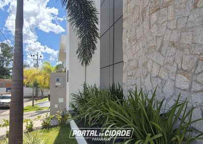 O corretor de im&oacute;veis Marcos Silva selecionou quatro op&ccedil;&otilde;es de casas e terrenos dispon&iacute;veis para venda em terrenos fechados em Paranava&iacute;. 