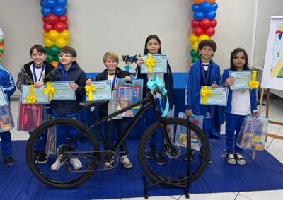 
Projeto do Minist&eacute;rio P&uacute;blico do Trabalho envolveu estudantes de 19 escolas municipais e premiou as melhores ilustra&ccedil;&otilde;es sobre os direitos das crian&ccedil;as.