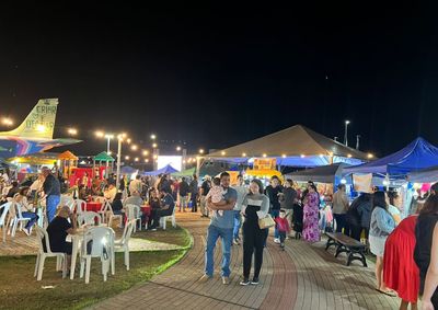  Evento acontece a partir das 18h na Pra&ccedil;a do Avi&atilde;o, com gastronomia, produtos artesanais e op&ccedil;&otilde;es de lazer para toda a fam&iacute;lia.
