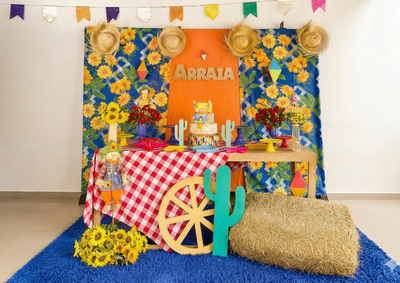 Empresa oferece decora&ccedil;&otilde;es completas e kits &ldquo;pegue e monte&rdquo; para quem deseja celebrar o arrai&aacute; com praticidade, economia e muito estilo.