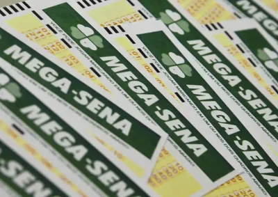 Apesar de nenhuma aposta ter levado o pr&ecirc;mio m&aacute;ximo, sete apostas acertaram a quina e cada uma receber&aacute; R$ 117.144,19.