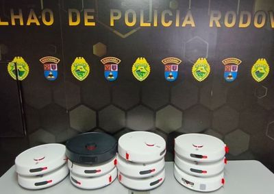 Mercadorias de origem estrangeira foram encontradas em ve&iacute;culo abordado durante opera&ccedil;&atilde;o em Iguara&ccedil;u.