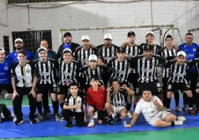 O Gin&aacute;sio de Esportes Ney Braga foi palco de mais um cap&iacute;tulo hist&oacute;rico para o esporte local na noite de sexta-feira (17/7).