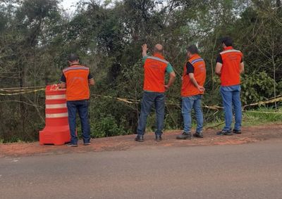 Equipes do munic&iacute;pio e do Estado avaliaram a &aacute;rea para definir medidas que garantam a seguran&ccedil;a da popula&ccedil;&atilde;o e dos motoristas.