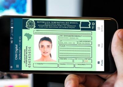 Mudan&ccedil;as na cobran&ccedil;a dos exames provocaram interrup&ccedil;&atilde;o tempor&aacute;ria do sistema; validade de CNHs vencidas foi prorrogada at&eacute; setembro.