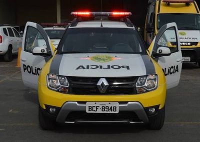 Pol&iacute;cia Militar apreendeu por&ccedil;&otilde;es de crack e coca&iacute;na durante a abordagem; os dois suspeitos foram levados &agrave; Delegacia de Paranava&iacute;.