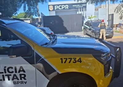 Os policiais desconfiaram de um Hyundai Grand i10 ao perceberem que as placas n&atilde;o eram compat&iacute;veis com as caracter&iacute;sticas do autom&oacute;vel.