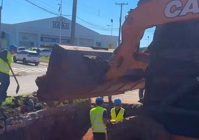 Durante a execu&ccedil;&atilde;o dos trabalhos, os condutores devem reduzir a velocidade, respeitar a sinaliza&ccedil;&atilde;o tempor&aacute;ria e seguir as orienta&ccedil;&otilde;es das equipes.