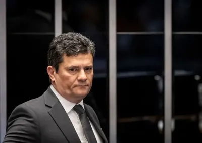 Levantamento do Paran&aacute; Pesquisas mostra senador com 39,9% das inten&ccedil;&otilde;es de voto; Requi&atilde;o Filho aparece em segundo lugar.