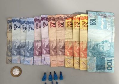 Durante a opera&ccedil;&atilde;o, realizada no Jardim S&atilde;o Jorge, foram apreendidas pedras de crack, dinheiro e outros materiais.