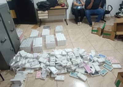 Casal foi preso transportando 416 aparelhos e medicamentos anabolizantes adquiridos em Foz do Igua&ccedil;u.